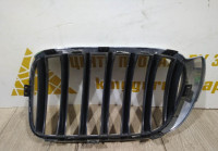 Решетка радиатора правая бу BMW X3 F25 рестайлинг OEM 51117338572