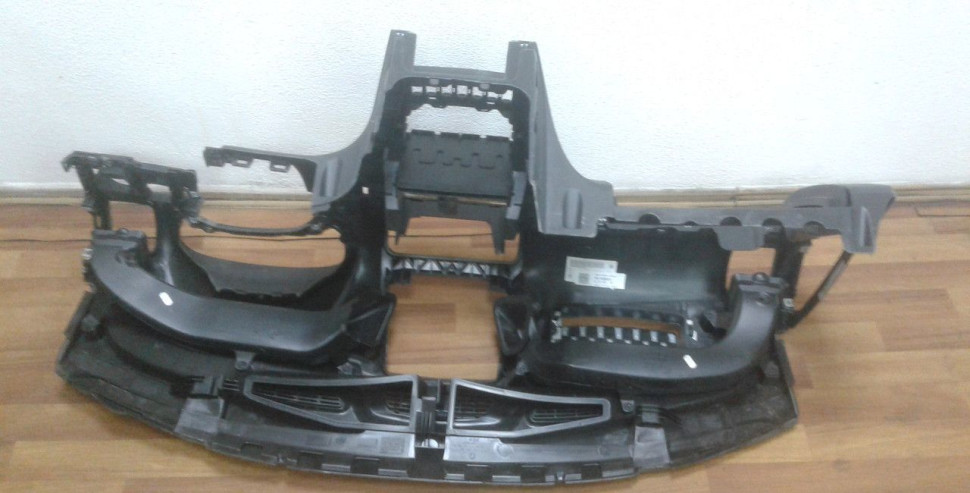 Торпедо сработавшее бу Skoda Yeti OEM 5L1857007G