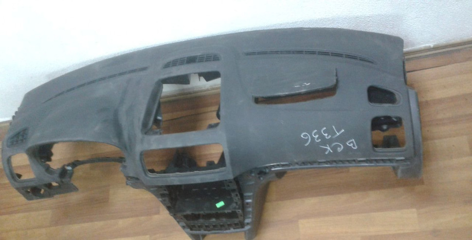 Торпедо сработавшее бу Skoda Yeti OEM 5L1857007G