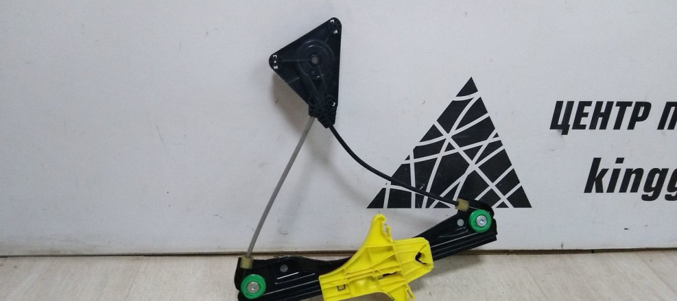 Стеклоподъёмник электрический задний левый Volkswagen Polo седан Oem 6RU839461e