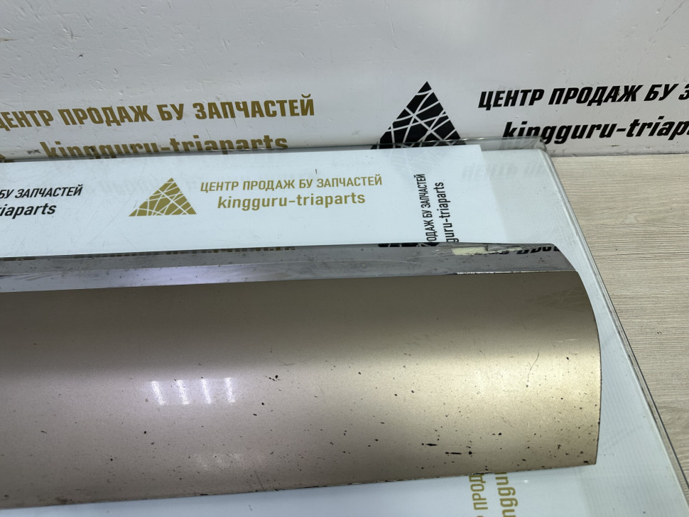 Молдинг двери передний правый Volkswagen Touareg NF Oem 7p685494M