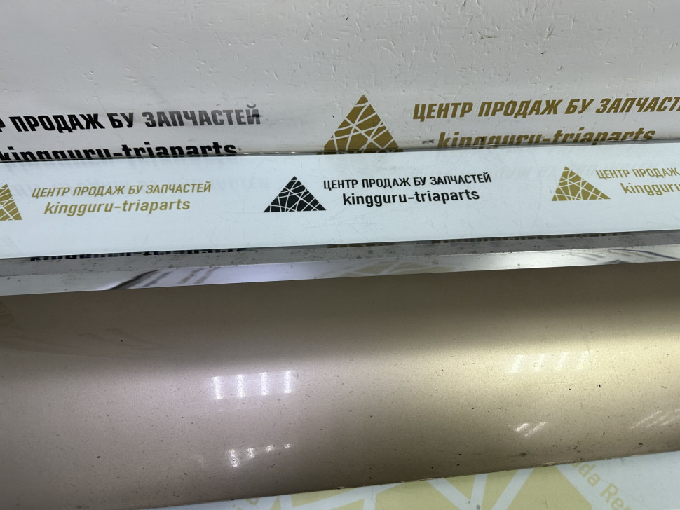 Молдинг двери передний правый Volkswagen Touareg NF Oem 7p685494M