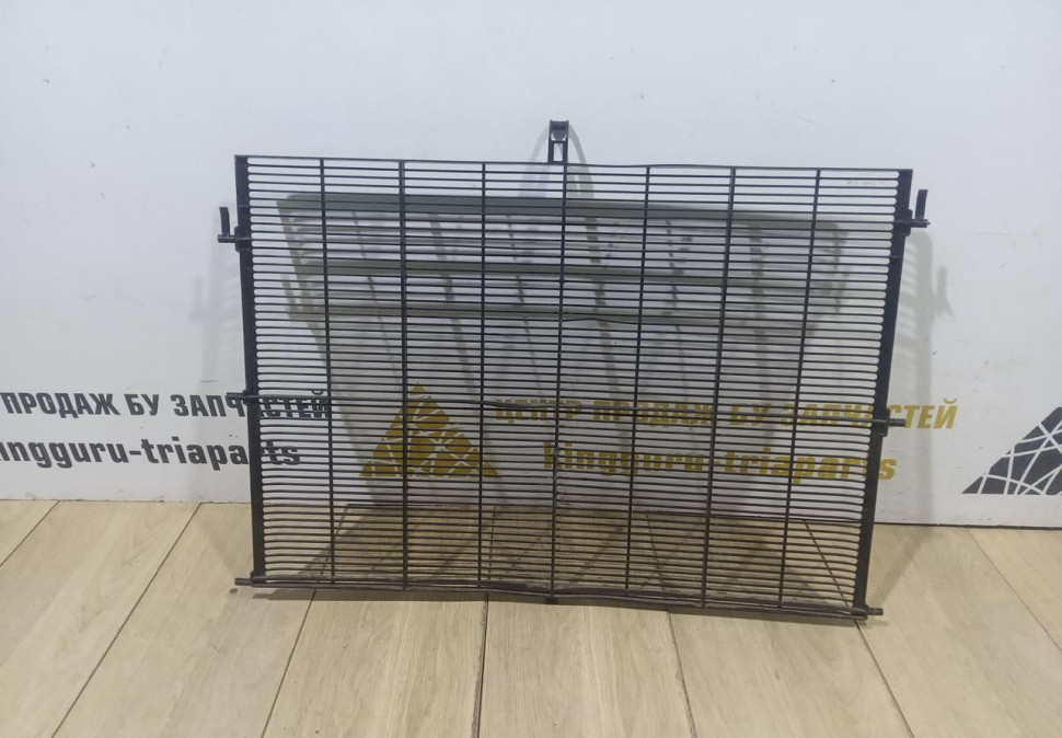 Защита радиатора бу BMW X5 G05 OEM 17119424428