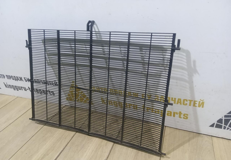 Защита радиатора бу BMW X5 G05 OEM 17119424428 Защита радиатора бу BMW X5 G05 OEM 17119424428