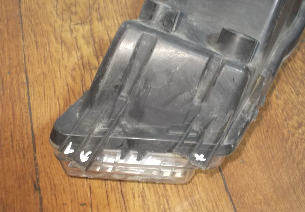 Фара противотуманная правая бу Skoda Rapid OEM 5JA941700