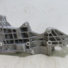 Кронштейн генератора Volkswagen Audi Skoda OEM 03L903143Q Кронштейн генератора Volkswagen Audi Skoda OEM 03L903143Q