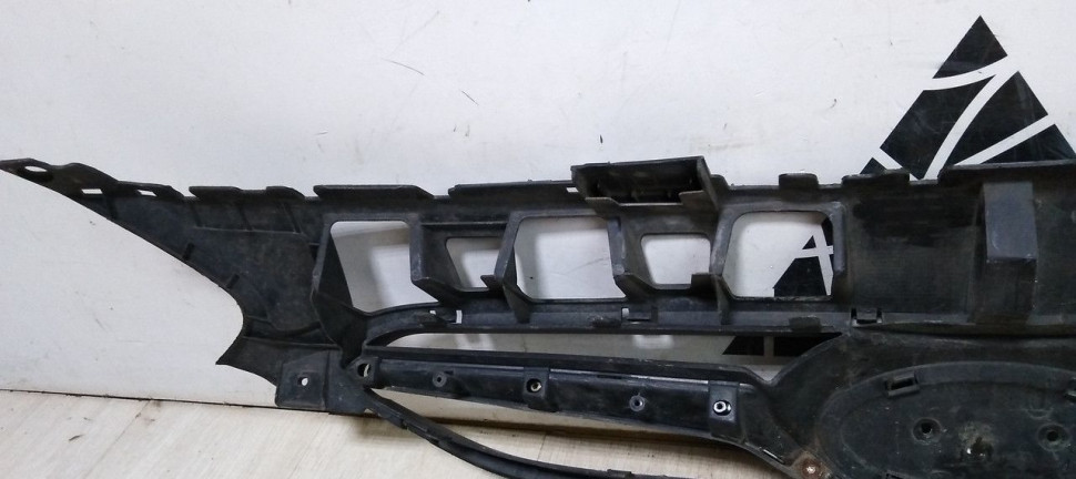 Решетка радиатора Hyundai Solaris 1 до рест (10-14) oem 863511r000 Решетка радиатора Hyundai Solaris 1 до рест (10-14) oem 863511r000