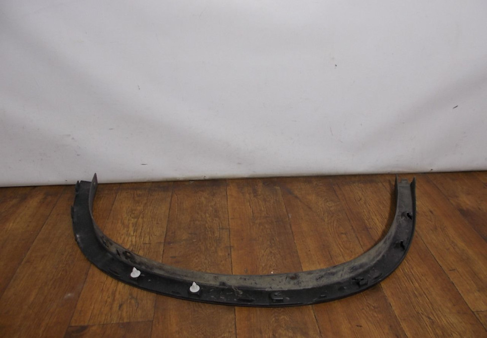 Молдинг крыла задний правый бу BMW X1 F48 OEM 51777332340