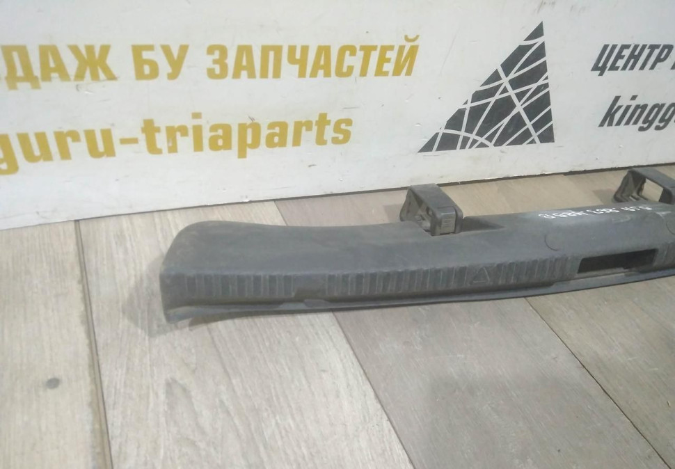 Обивка задней панели бу Skoda Rapid OEM 5JA863485B