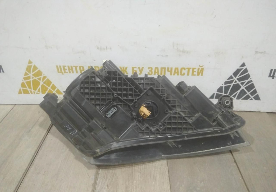 Фара ксенон левая бу Skoda Superb 3 OEM 3V1941015A Фара ксенон левая бу Skoda Superb 3 OEM 3V1941015A