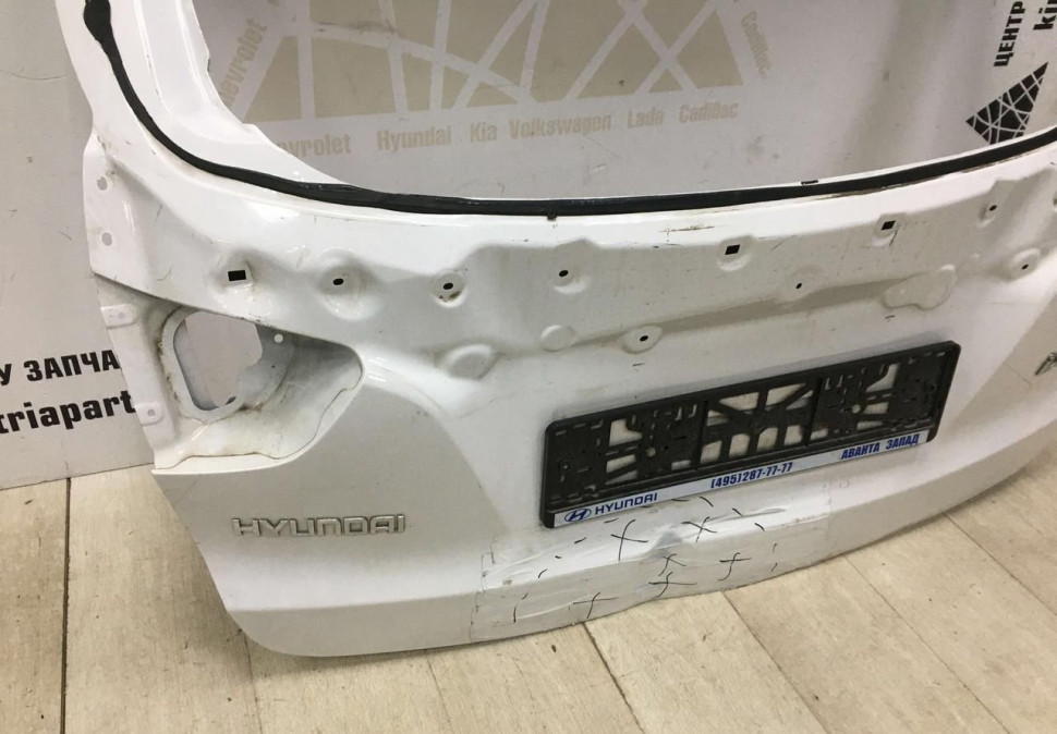 Крышка багажника Hyundai IX35 2010 oem 737002S010 Крышка багажника Hyundai IX35 2010 oem 737002S010