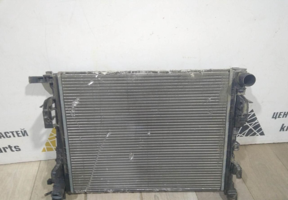 Радиатор охлаждения бу Renault Logan 2 OEM 214106179R