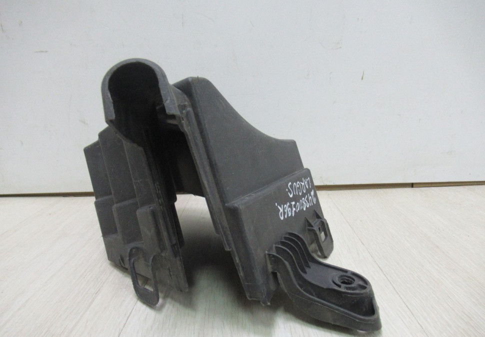 Корпус блока предохранителей Lada Largus Oem 243800196R (слом.1 крепл) (скл-3) Корпус блока предохранителей Lada Largus Oem 243800196R (слом.1 крепл) (скл-3)