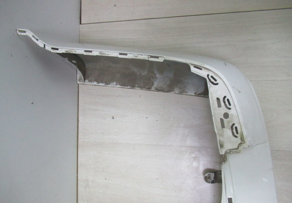 Бампер задний Volkswagen Transporter T6 oem 7e5807417c (вмятины)