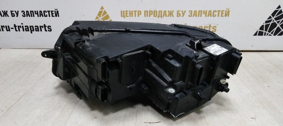 Фара правая LED Volkswagen Tiguan 2 дорест 17-20 oem 5NB941036D Фара правая LED Volkswagen Tiguan 2 дорест 17-20 oem 5NB941036D