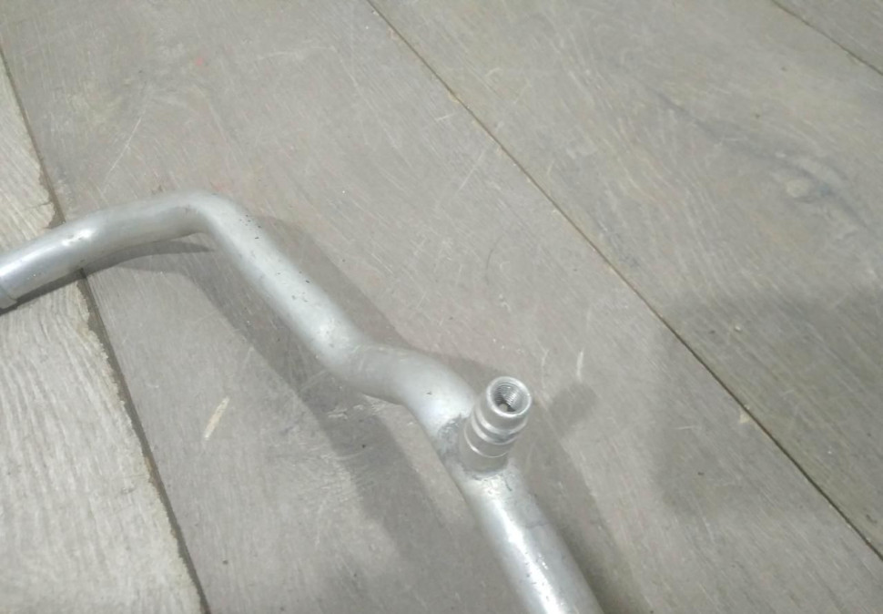 Трубка кондиционера бу Skoda Octavia A7 OEM 5Q0820743C Трубка кондиционера бу Skoda Octavia A7 OEM 5Q0820743C