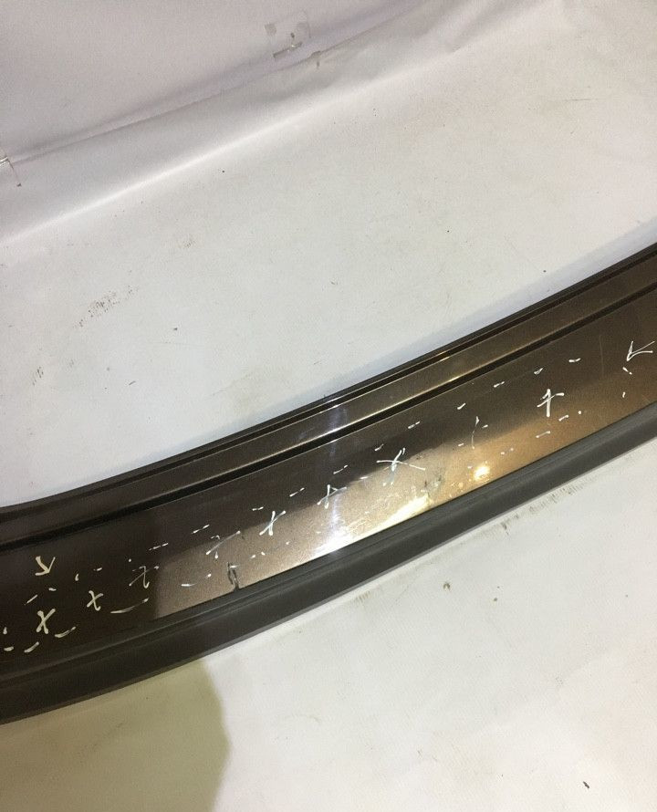 Бампер задний Volkswagen Tiguan 2 oem 5nr807421 (трещина)  (скл-3)