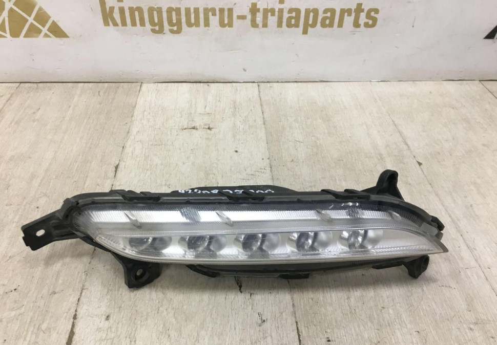 Фара дхо противотуманная правая Hyundai Tucson 3 дорестайлинг 2015-2018 oem 92208D7000 Фара дхо противотуманная правая Hyundai Tucson 3 дорестайлинг 2015-2018 oem 92208D7000