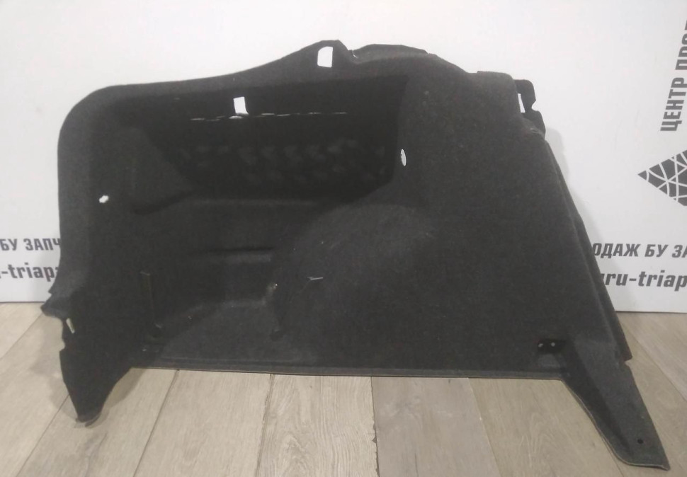 Обивка багажника левая бу Skoda Rapid OEM 5JA867427D