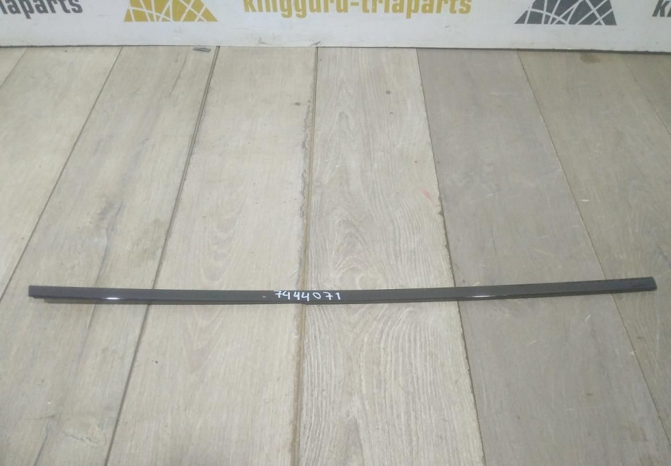 Накладка рамки задней левой двери бу BMW X5 G05 OEM 51357444071