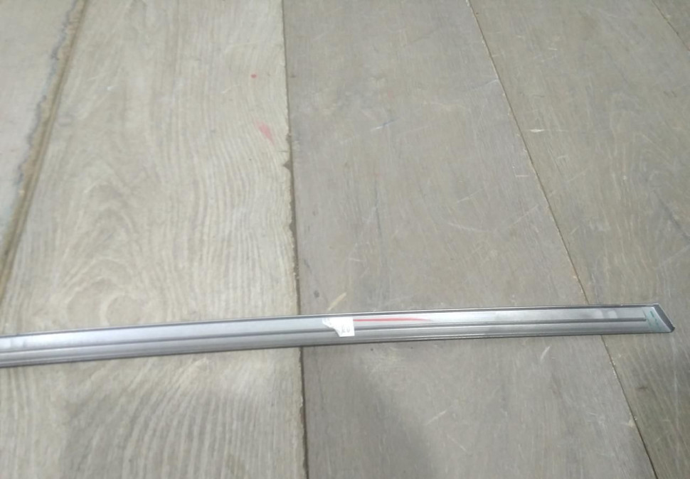 Накладка рамки задней левой двери бу BMW X5 G05 OEM 51357444071 Накладка рамки задней левой двери бу BMW X5 G05 OEM 51357444071