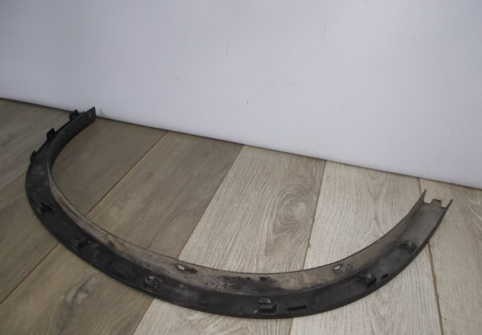 Молдинг крыла задний правый BMW X1 F48 OEM 51777332340
