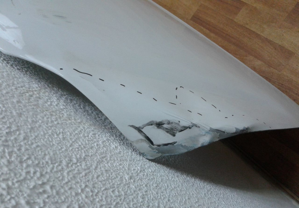 Капот Lada Largus (вмятина) (скл-3) Капот Lada Largus (вмятина) (скл-3)