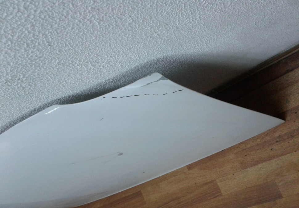 Капот Lada Largus (вмятина) (скл-3) Капот Lada Largus (вмятина) (скл-3)