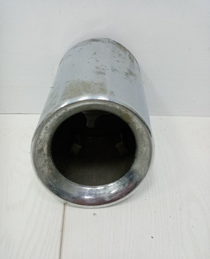 Насадка глушителя BMW X3 G01 OEM 18308658210 Насадка глушителя BMW X3 G01 OEM 18308658210