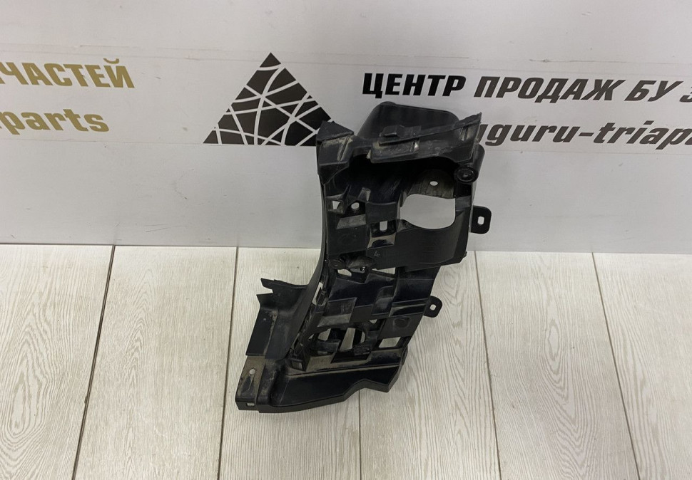 Кронштейн заднего бампера правый BMW X7 G07 M-Pack OEM 51128069902