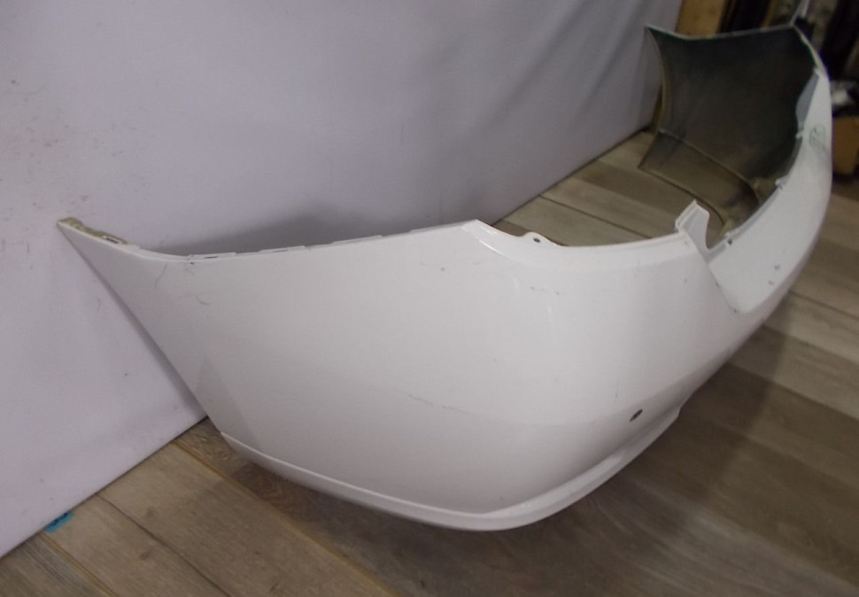 Бампер задний Renault Logan 2 OEM 850220639R (скл-5) Бампер задний Renault Logan 2 OEM 850220639R (скл-5)