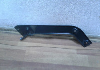 Суппорт фары левый Volkswagen TIguan 2 oem 5na805931