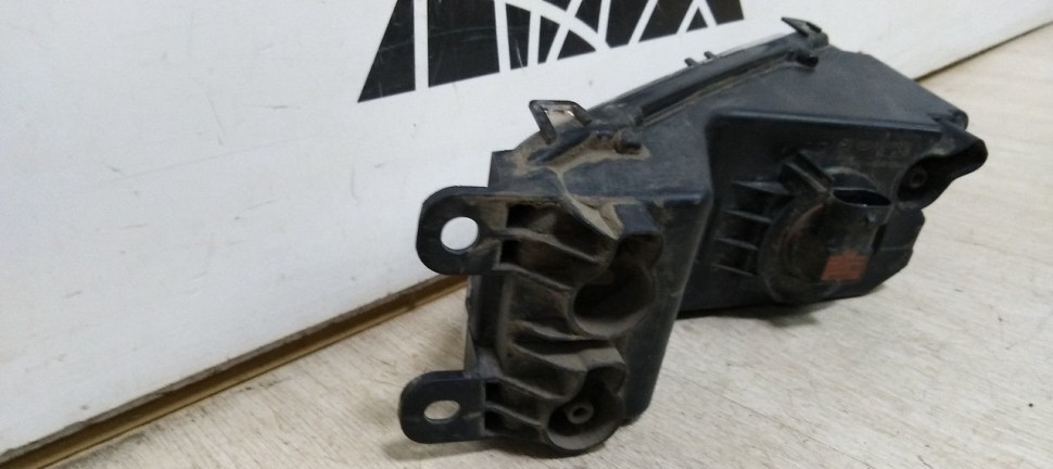 Противотуманная фара Птф правая Volkswagen Tiguan 2 oem 5na941700a Противотуманная фара Птф правая Volkswagen Tiguan 2 oem 5na941700a