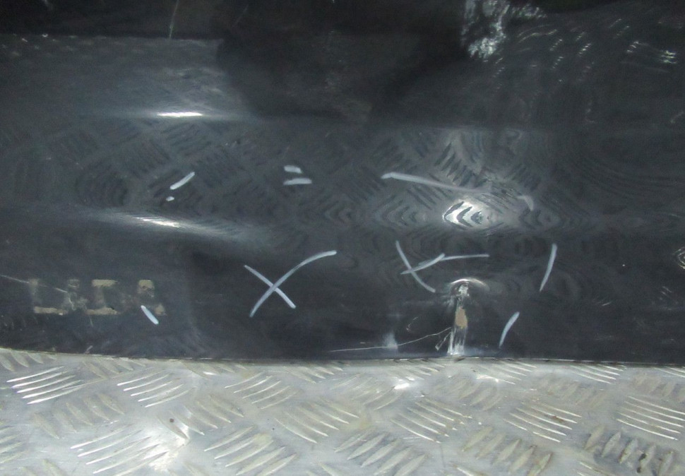 Крышка багажника Lada Granta oen 21900560401070 (вмятины) (скл-3) Крышка багажника Lada Granta oen 21900560401070 (вмятины) (скл-3)