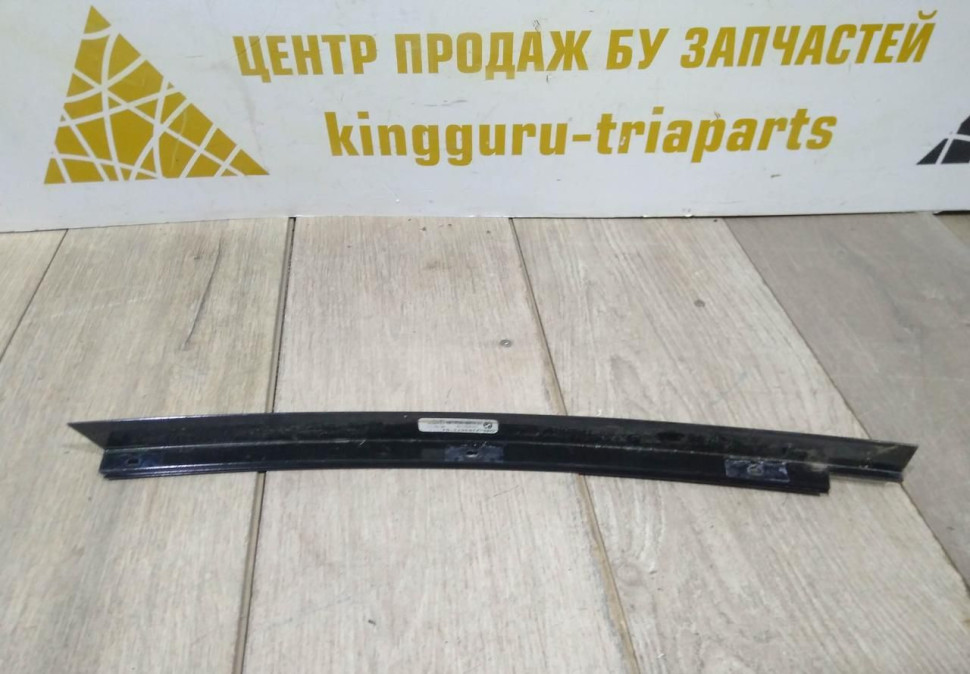 Накладка рамки задней левой двери задняя бу BMW X5 F15 OEM 51357289671 Накладка рамки задней левой двери задняя бу BMW X5 F15 OEM 51357289671