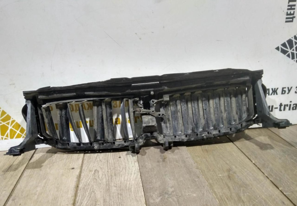 Заслонка решетки (жалюзи) бу BMW 5 G30 OEM 51747474368