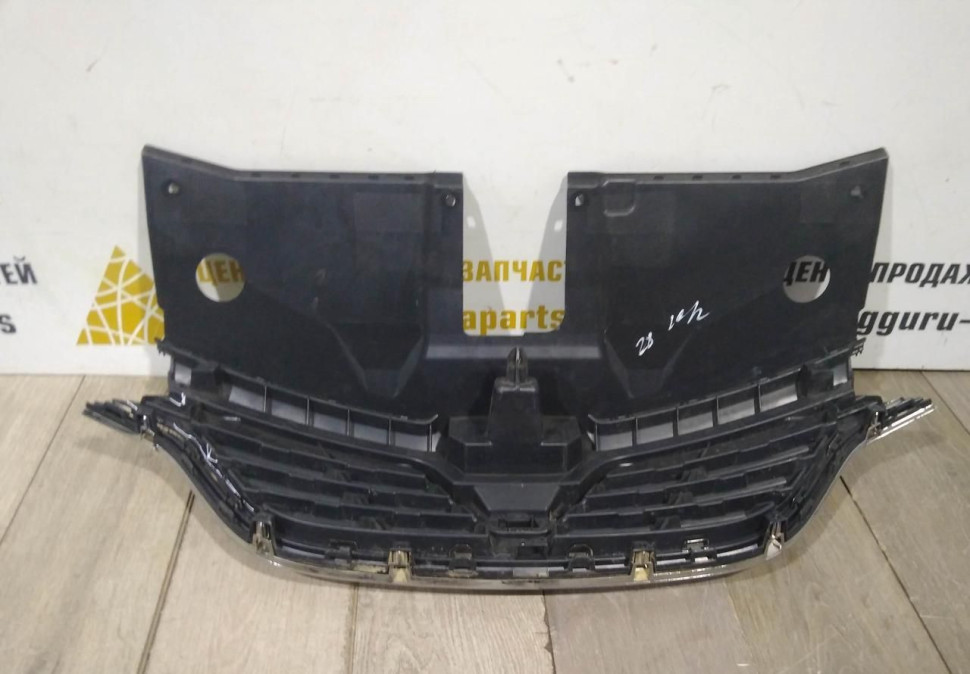 Решетка радиатора бу Renault Arkana OEM 623103013R