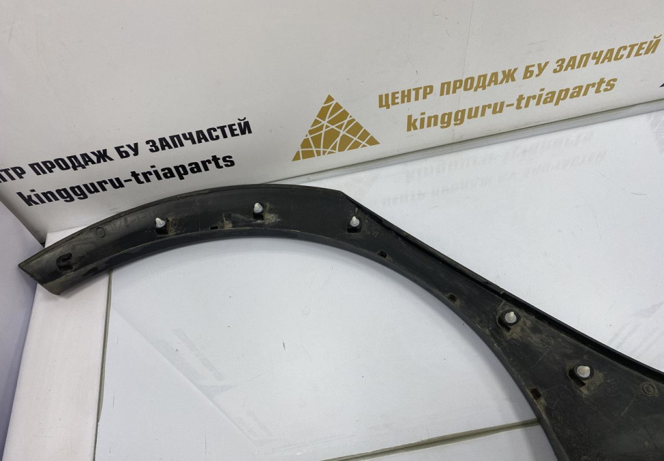 Молдинг крыла задний левый Renault Sandero 2 OEM 788A30590R