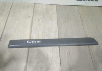 Молдинг двери задний правый бу Skoda Yeti OEM 5L0853754A