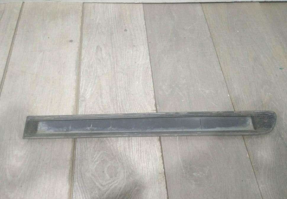 Молдинг двери задний правый бу Skoda Yeti OEM 5L0853754A Молдинг двери задний правый бу Skoda Yeti OEM 5L0853754A