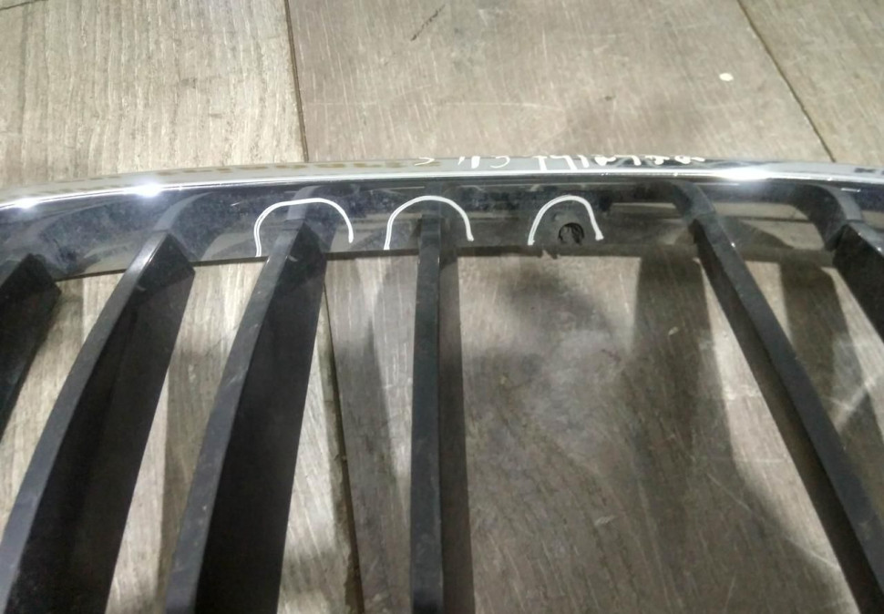 Молдинг решетки радиатора правый бу BMW 6 G32 OEM 51137412422