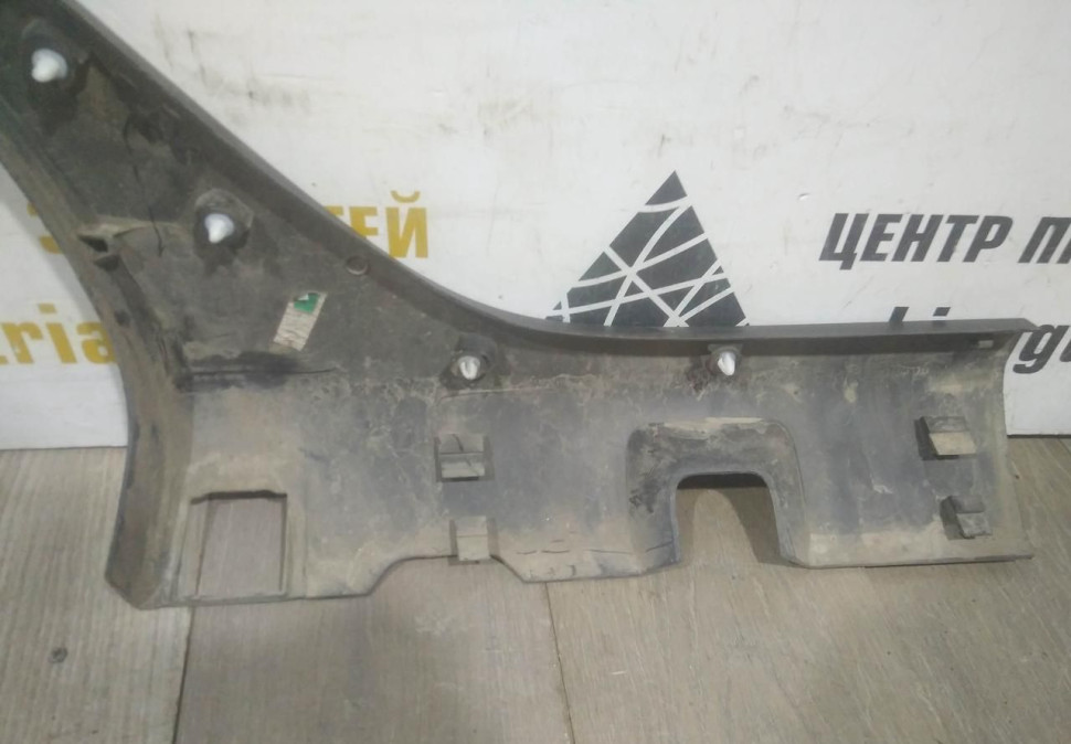 Молдинг крыла задний левый бу Renault Sandero 2 OEM 788A30590R Молдинг крыла задний левый бу Renault Sandero 2 OEM 788A30590R