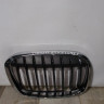 Решетка радиатора правая бу BMW X1 F48 OEM 51117383364