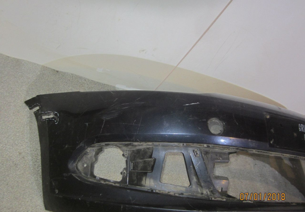 Бампер передний Volkswagen Polo (09-15) до рест (трещина) oem 6ru807221 (скл-3) Бампер передний Volkswagen Polo (09-15) до рест (трещина) oem 6ru807221 (скл-3)