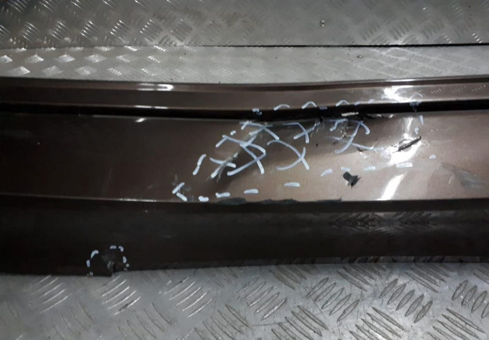 Бампер задний Volkswagen Tiguan 2 oem 5NR807421 Бампер задний Volkswagen Tiguan 2 oem 5NR807421