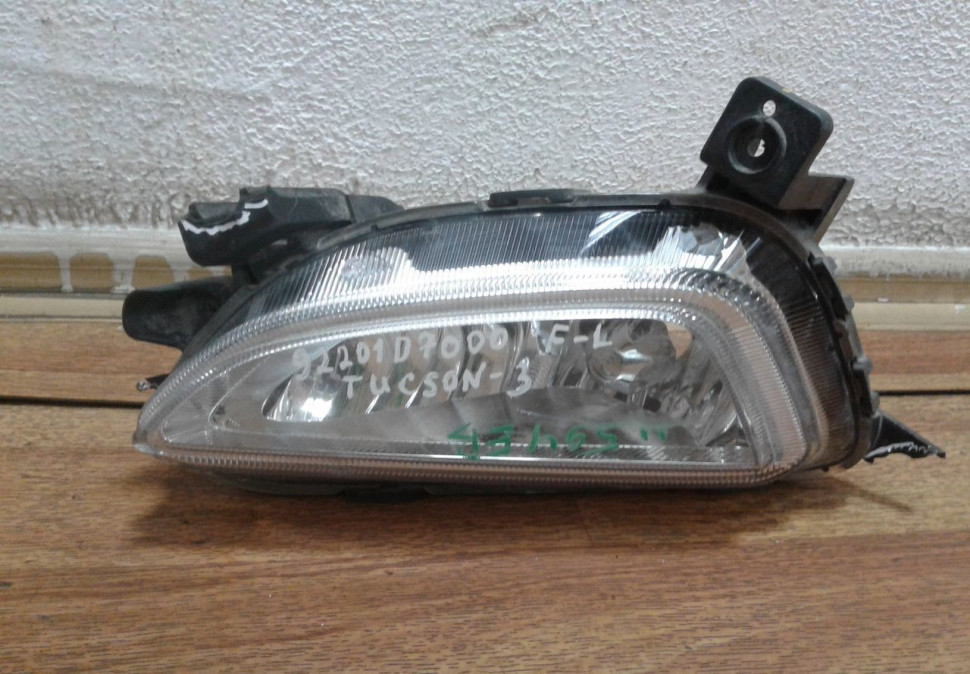 Птф левая Hyundai Tucson 3 (слом. 3 крепл.) oem 92201d7000