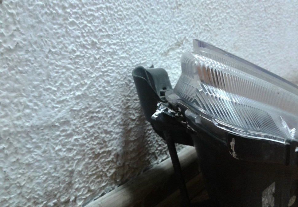 Птф левая Hyundai Tucson 3 (слом. 3 крепл.) oem 92201d7000