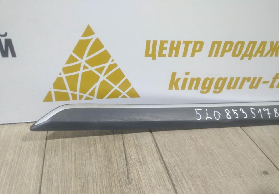 Молдинг двери передний левый бу Skoda Yeti OEM 5L0853517B Молдинг двери передний левый бу Skoda Yeti OEM 5L0853517B