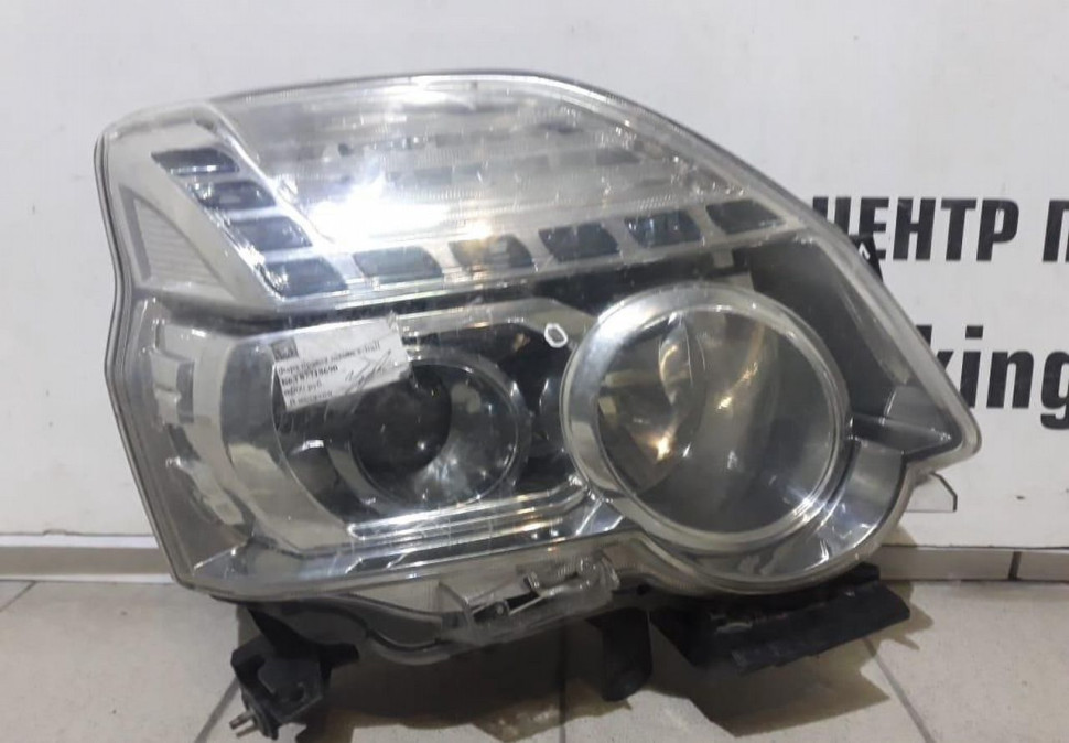 Фара ксенон правая Nissan X-Trail T31 рес oem 260103UF0A (скл-3)