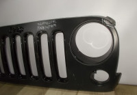 Решетка радиатора бу Jeep Wrangler OEM 5NB84TRM